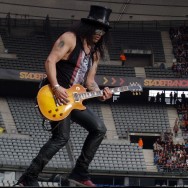 100618_040_slash_paris