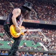 100618_042_slash_paris