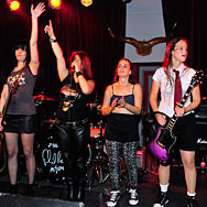 111126_090_sven-40_hells-belles